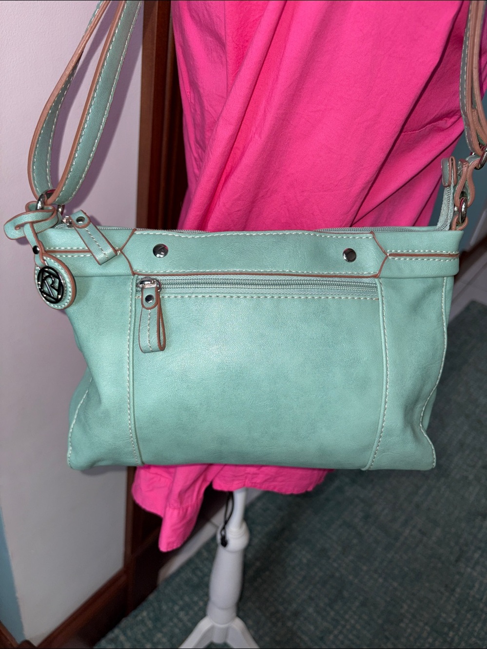 Relic  Crossbody bag Shoulder Bag vegan leather mint green/2 exterior pockets